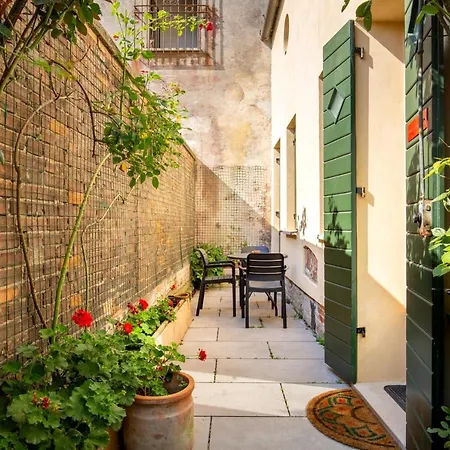 Al Campanile Madonna Dell'orto * Venecia