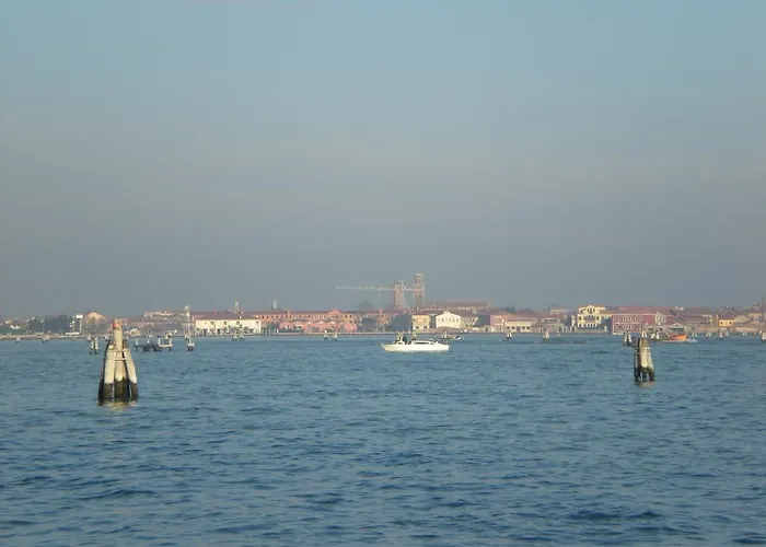 Al Campanile Madonna Dell'orto Lägenhet
