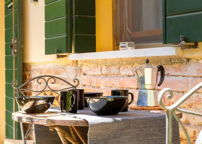 Lägenhet Al Campanile Madonna Dell'orto