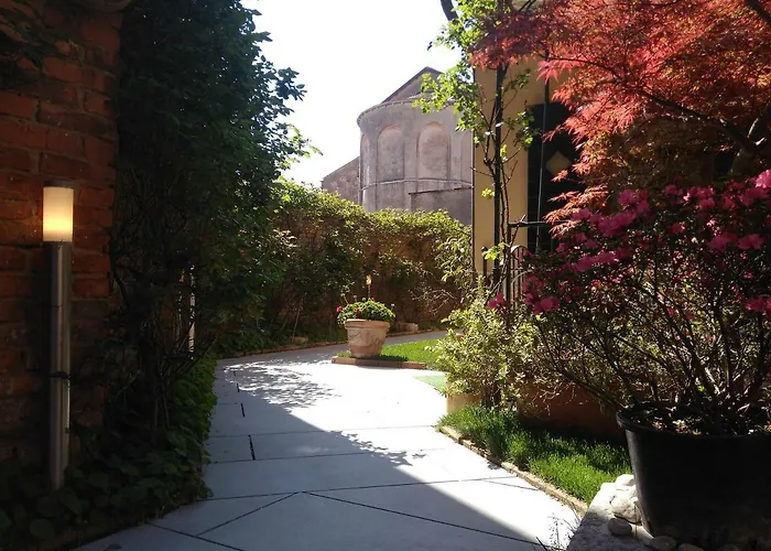 Al Campanile Madonna Dell'orto Lägenhet