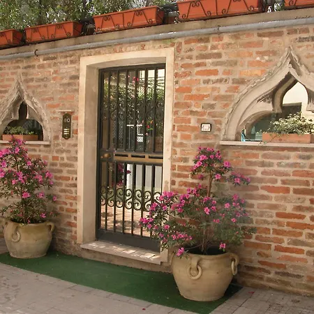 Al Campanile Madonna Dell'orto * Venecia